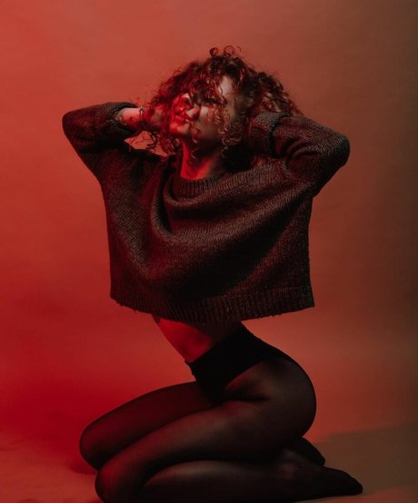 Alina Kurzova onlyfans photo