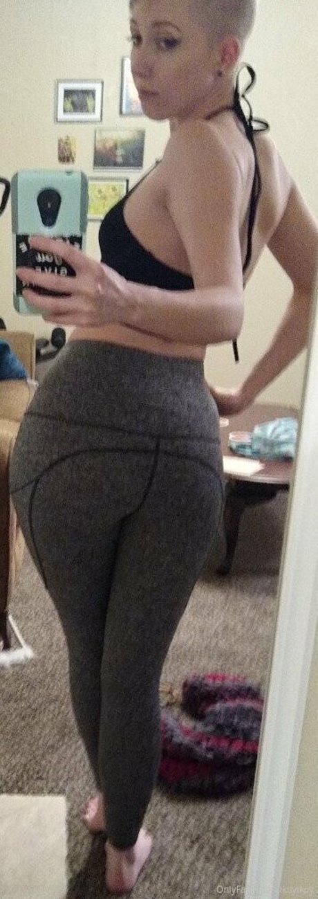 ikuyikuy onlyfans images