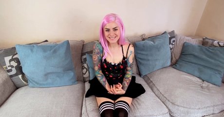 mollydarling desnuda onlyfans