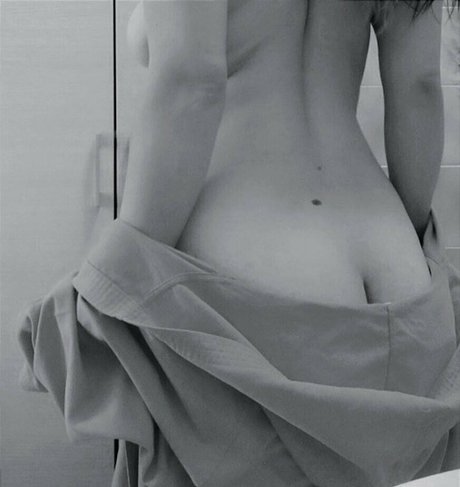 mordacia onlyfans strip