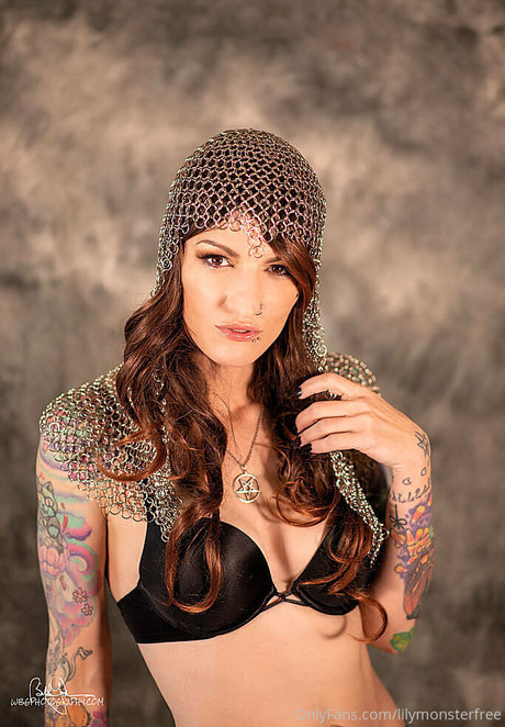 lilymonsterfree onlyfans leaks.