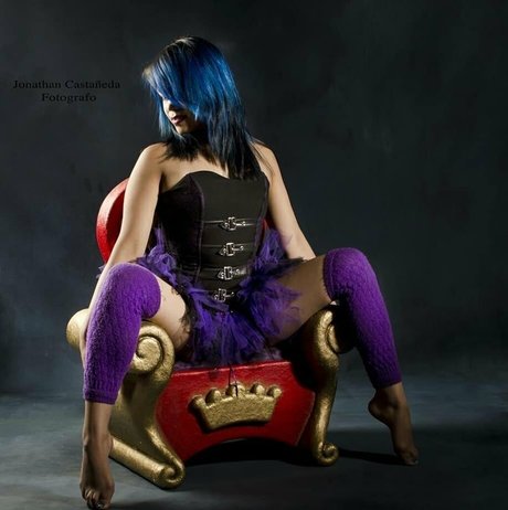 beautiful blonde onlyfans free naked img