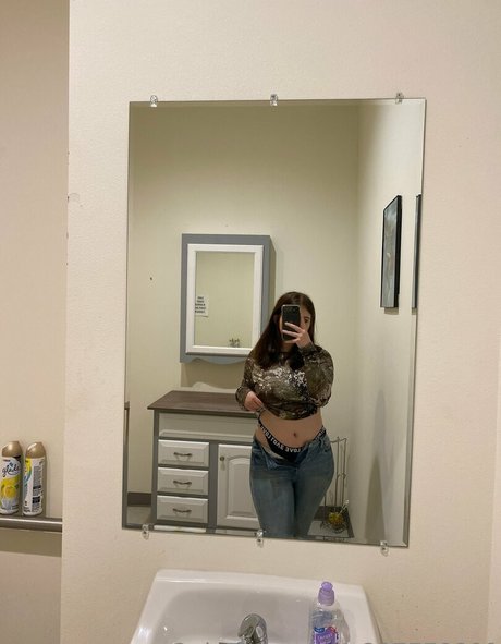 dylinnis naked onlyfans pics