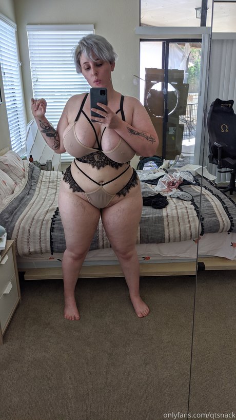 asian influencer onlyfans best picture