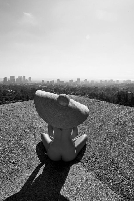 Sarah McDaniel_ nudes actress pics