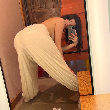 Sarah McDaniel_ star hd pics