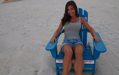 Kateelife exclusive model pics