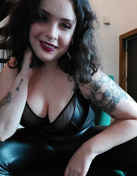 Aurora Haze star hot pictures