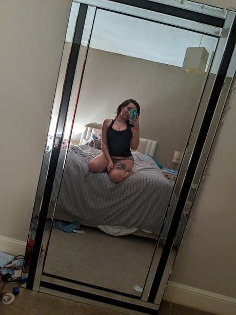 Hellcathhh exclusive model pic