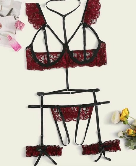 curvy shemale onlyfans beautiful photos