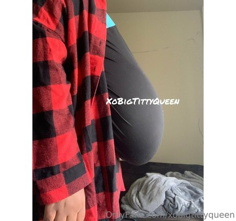XoBigTittyQueen actress pics