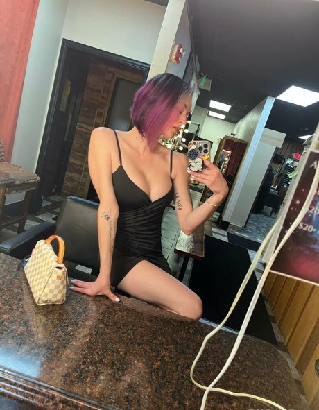 Silfy Star nude model gallery