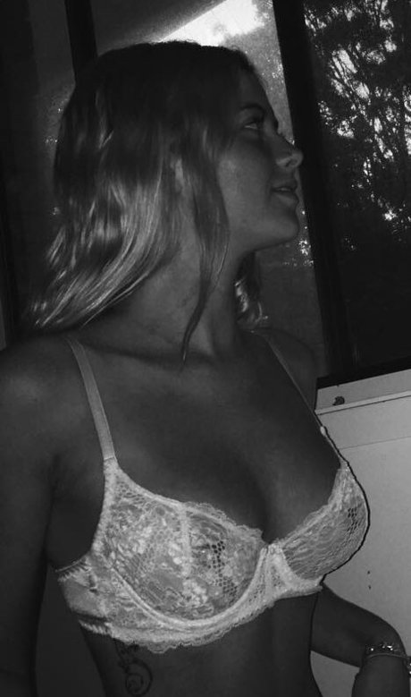 Amy Mason pornstar erotic galleries