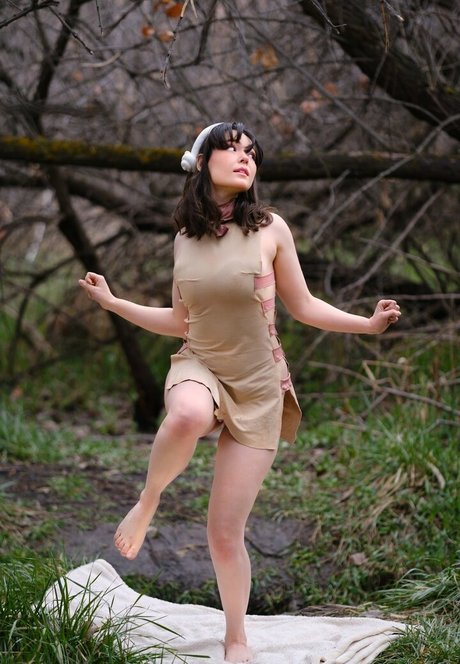 Elle pastelle sexy actress pic