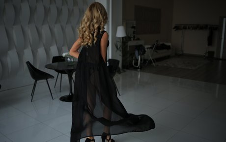 dripping wet pussy onlyfans naked images