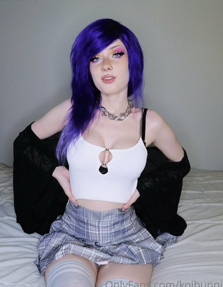 nerdy teen onlyfans hd pic