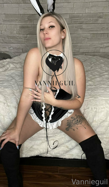 Vannieguil exclusive pornstar pics