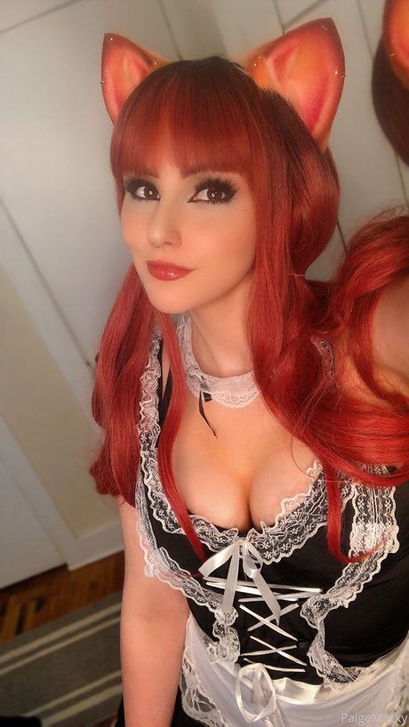 Paige Macky model art galleries