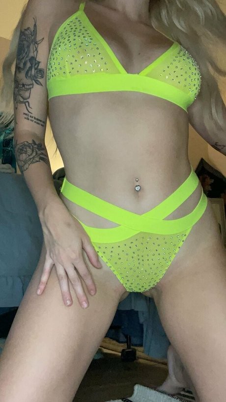 gloryhole wife onlyfans nudes picture