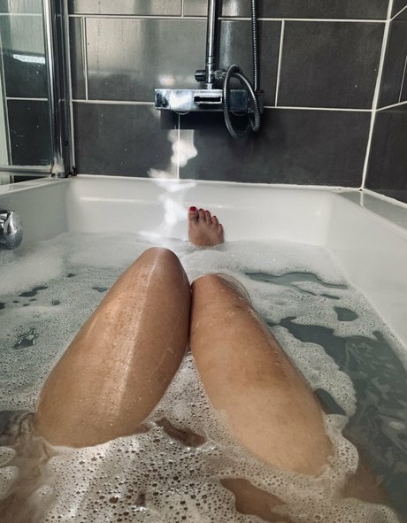 Sophia Knight free model photo