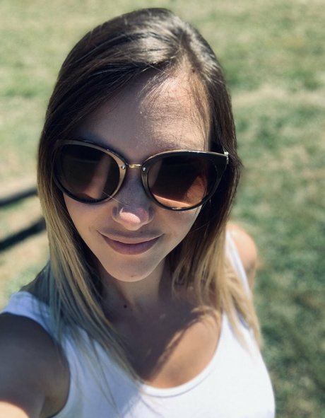 Sophia Knight pornstar perfect pics