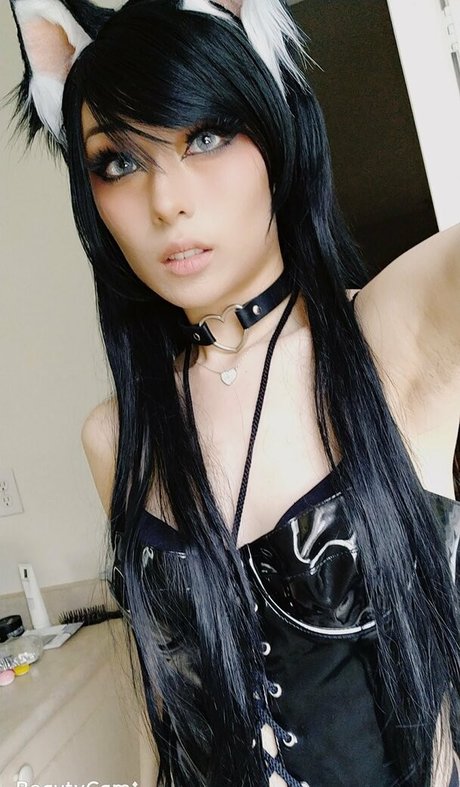 Meowieantoinette model sexy images