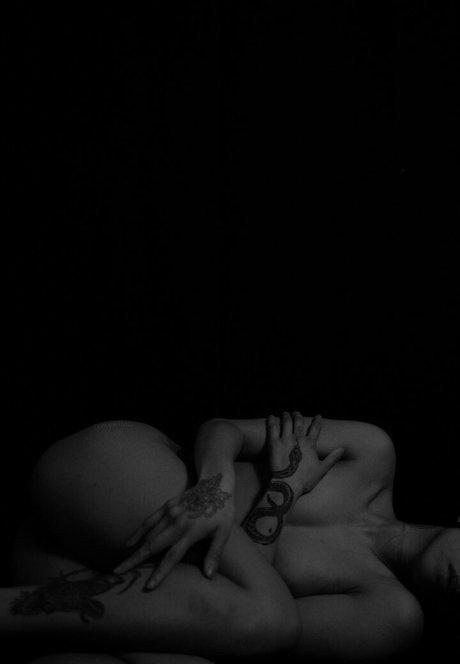 Mayamochi perfect actress pics