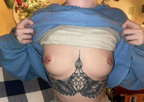 CreamQueen star nudes pic