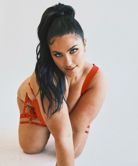 brookebarrows model best pic