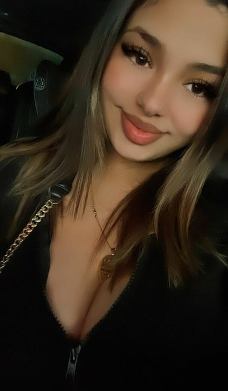 itsashleymedina pornstar image