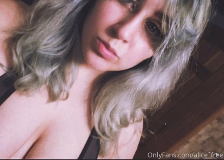 huge fake tits onlyfans sexy xxx pic