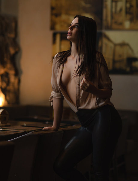 busty mom onlyfans exclusive images