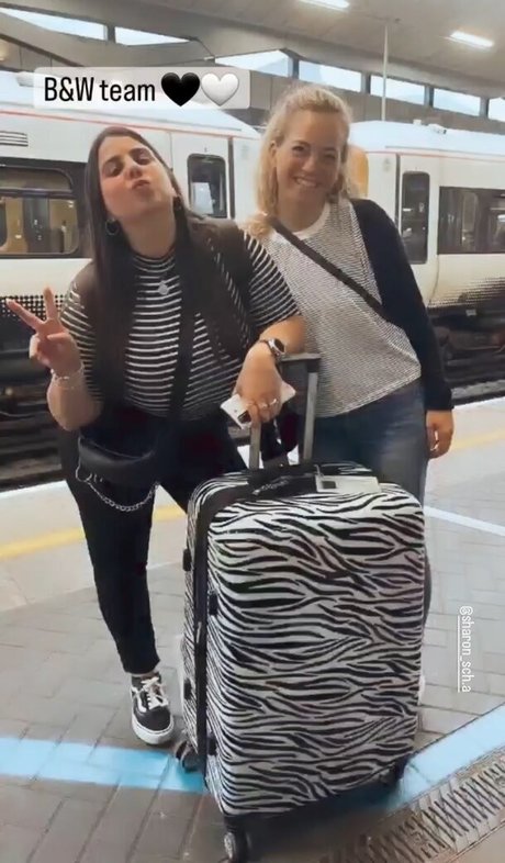 Sapir Sol star best photo