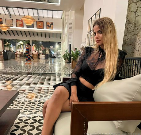 lovingzoe nude star pictures