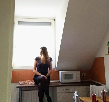 fuzyfruzsina adult model pic