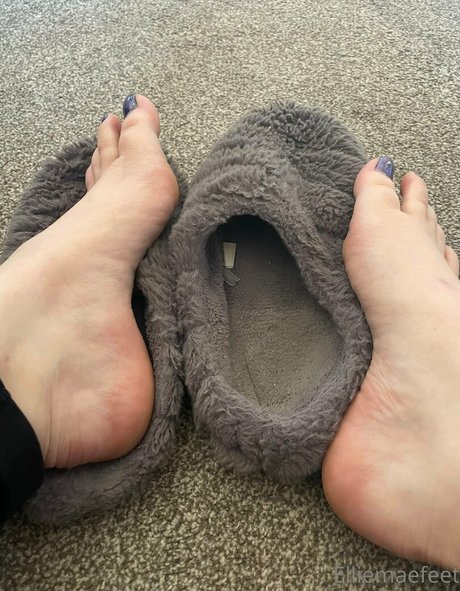 elliemaesfeet nudes model picture