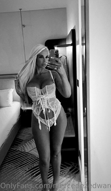 mercedezedwardzfree pornstar erotic photos