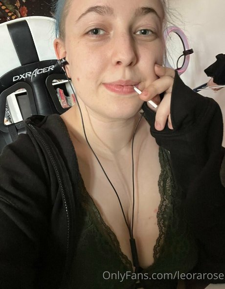 pregnant asian onlyfans free xxx photo