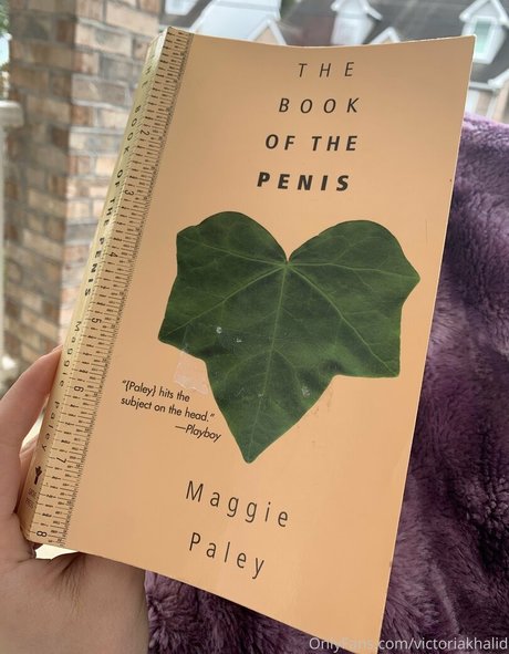 victoriakhalid free actress photos