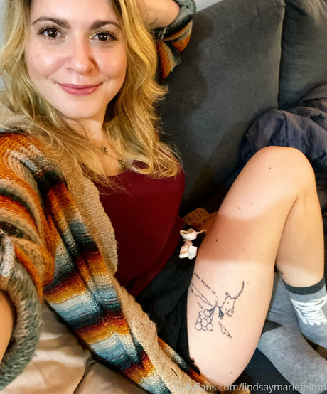 lindsaymariefelton star art gallery