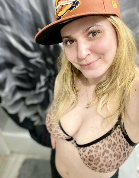 lindsaymariefelton star pornographic pic