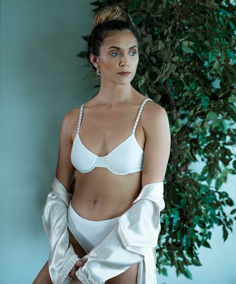 Alyson Stoner free actress photo