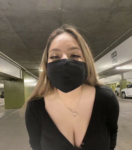 lesbian orgy onlyfans exclusive images