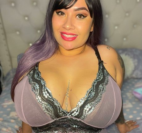 Erica Blaalz star naked pics