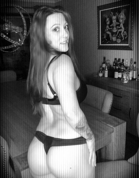 suzie212love hd actress image