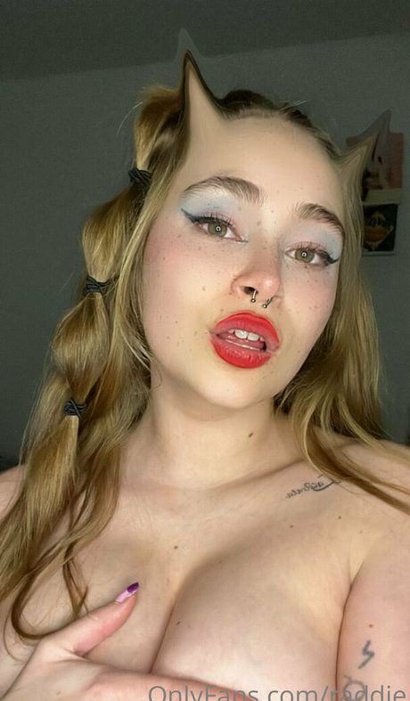 raddie nude model archive