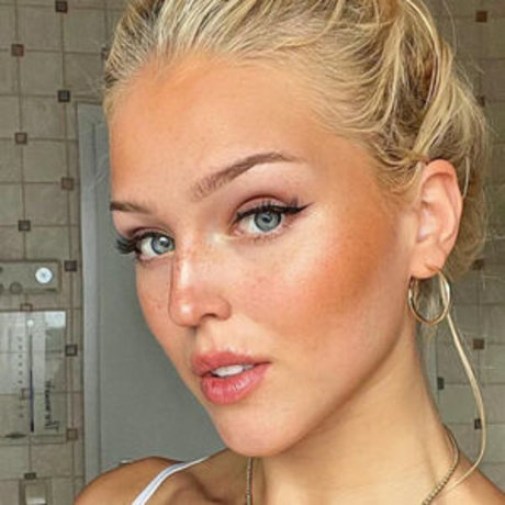 Monika Jasmin star hot img