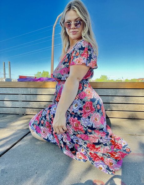 blonde milf onlyfans art xxx gallery