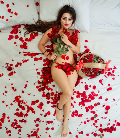 wife onlyfans top pictures