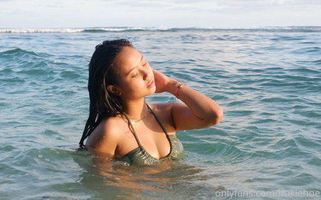 hukiehoe nudes star image